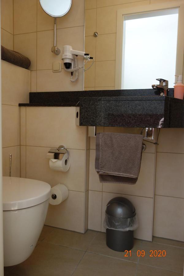 Hotel Wiedenhof Hilden Ngoại thất bức ảnh